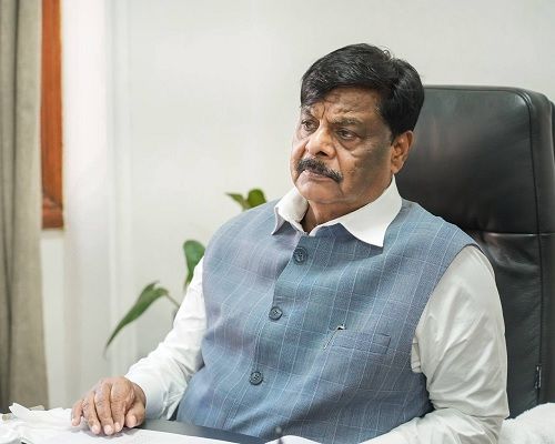 ಸಿದ್ದರಾಮಯ್ಯ ಸಿಎಂ ಆಗಿ ಇತಿಹಾಸ ಸೃಷ್ಟಿಸಿದ್ದಾರೆ-ಹೆಚ್ ಡಿಕೆಗೆ ಸಚಿವ ಹೆಚ್.ಸಿ ಮಹದೇವಪ್ಪ ಟಾಂಗ್